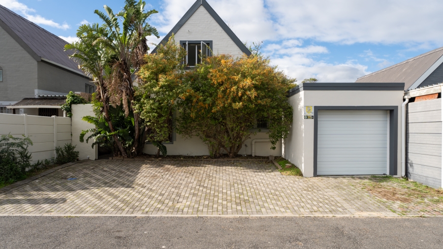 To Let 3 Bedroom Property for Rent in Anchorage Park Western Cape